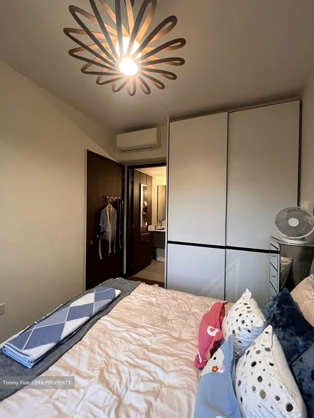 Royalgreen (D10), Condominium #556861231